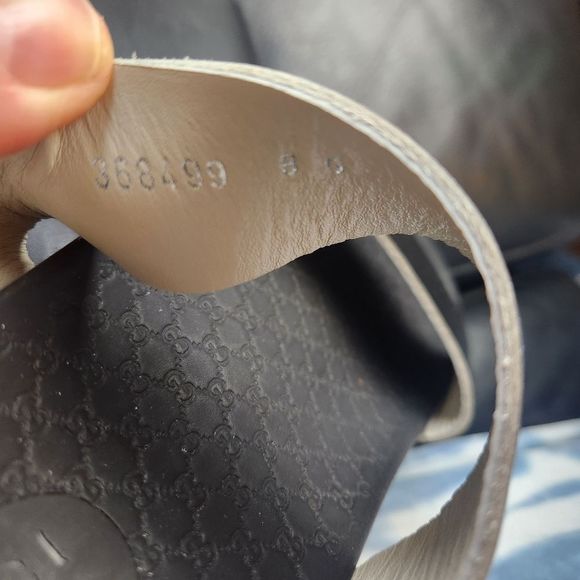 GUCCI SANDALS size 8 BNWB with defect - Picture 6 of 6